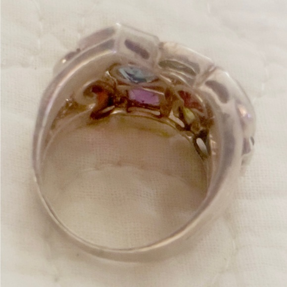 BEAUTIFUL MULTI STONE RING - Picture 6 of 14
